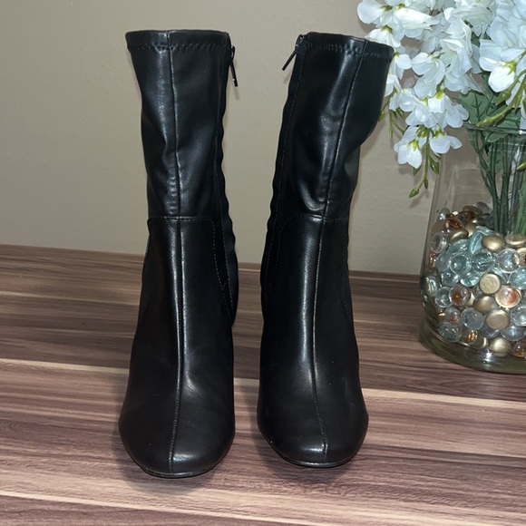 Lord and Taylor design lab, black, vegan leather boots - Picture 4 of 13